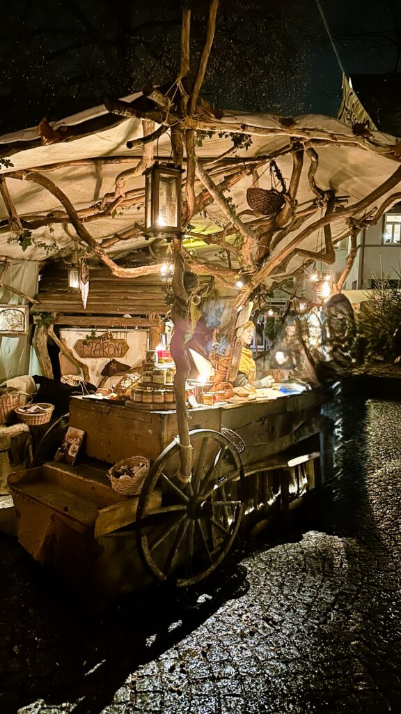 Weihnachtsmärkte in Baden-Württemberg Esslinger Mittelaltermarkt Weihnachtsmarkt mittelaltische Weihnachtsdekoration