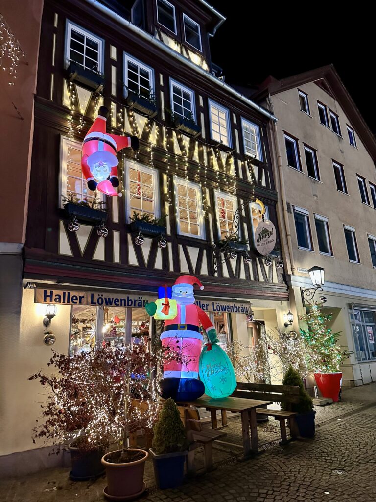 Weihnachtsmärkte in Baden-Württemberg Schwäbisch Hall Weihnachtsdekoration